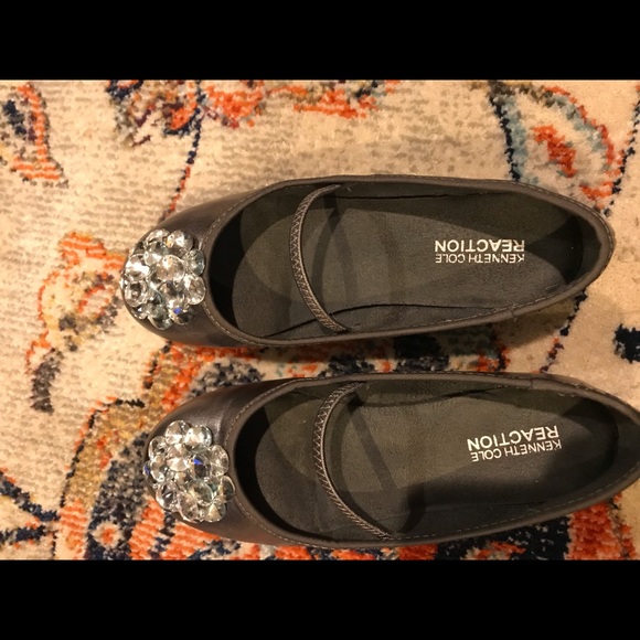 Kenneth Cole Reaction Jewel Ballet Flat - Picture 1 of 3